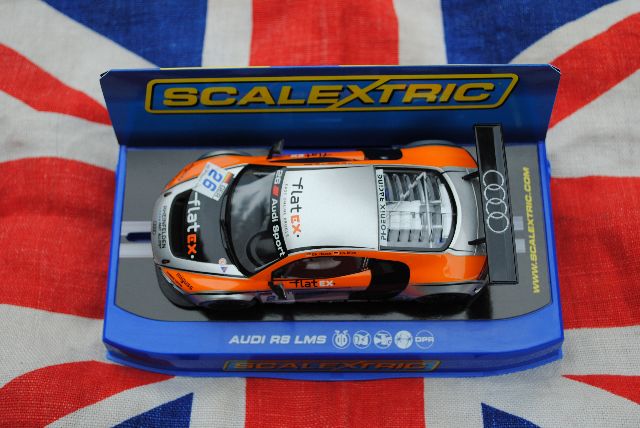 scalextric audi r8 lms