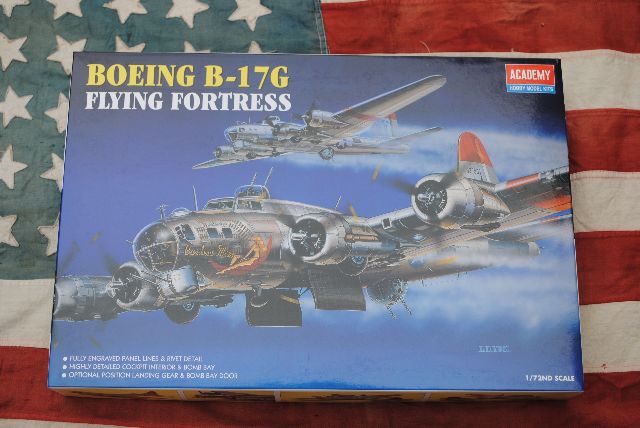 Academy AC2143 BOEING B-17G FLYING FORTRESS Modelbouw vliegtuig