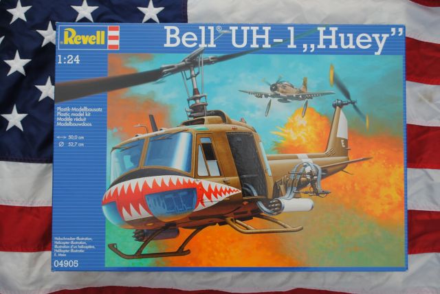 Revell REV04905 Bell UH-1 