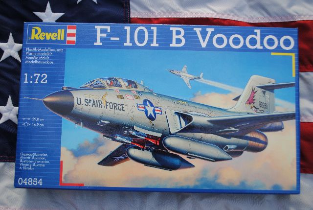 Revell REV04854 F-101B Voodoo Model airplane