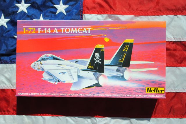 Heller HLR80335 F-14A TOMCAT Model airplane