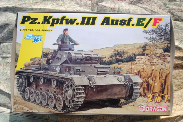 Dragon 6944 Pz.Kpfw.III Ausf.E/F - grootste modelbouwwinkel van Europa