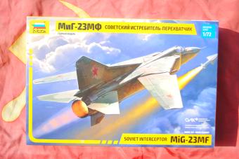 images/productimages/small/mikoyan-gurevich-mig-23mf-flogger-b-zvezda-7225-doos.jpg