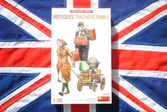 MiniArt 38086 Teacher's Family Refugees