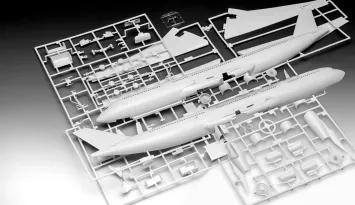 Revell 03816 Airbus A330-300 “Lufthansa New Livery”