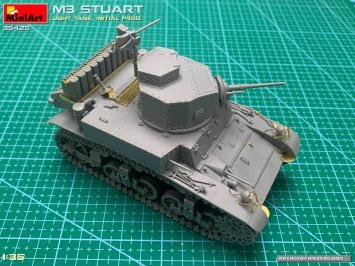 MiniArt 35425 M3 Stuart Light Tank. Initial Prod.