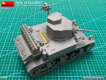 MiniArt 35425 M3 Stuart Light Tank. Initial Prod.