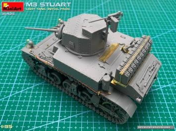 MiniArt 35425 M3 Stuart Light Tank. Initial Prod.