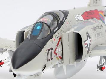 Tamiya 61121 McDonnell Douglas F-4B Phantom II