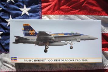 Hasegawa 01903 McDonnell Douglas F/A-18C Hornet `Golden Dragons CAG 2009´