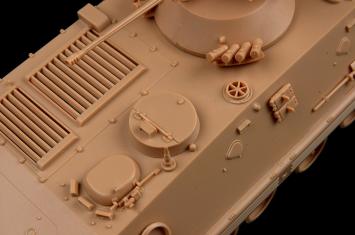 HobbyBoss 82473 PLA ZSD90 APC