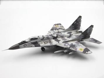 ICM 72143 'Radar Hunter' MiG-29 '9-13' Ukrainian Fighter with HARM missiles