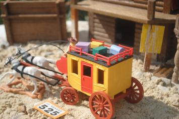 Timpo Toys G.222 Wells Fargo Stagecoach with coachman, 2nd version